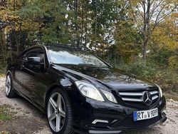 Schwarz Gebraucht 2010 Mercedes E500 Avantgarde Coupé | 18.400 € (Fairer Preis)