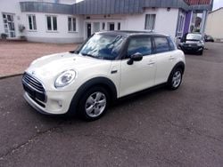 Weiß Gebraucht 2017 Mini Cooper Kleinwagen | 11.900 € (Guter Preis)