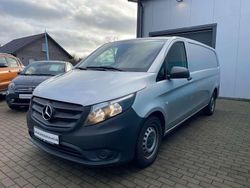 Brillantsilber metallic Gebraucht 2017 Mercedes Vito Van | 9.980 € (Superpreis)