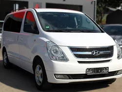 Weiß Gebraucht 2011 Hyundai H-1 Comfort Van / Kleinbus | 8.990 € (Guter Preis)