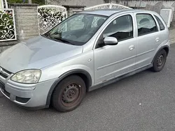 Silber Gebraucht 2005 Opel Corsa Kleinwagen | 400 € (Superpreis)