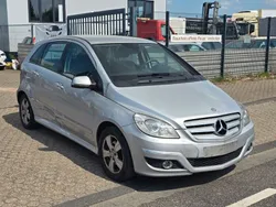 Silber Gebraucht 2008 Mercedes B180 Van / Kleinbus | 1.350 € (Fairer Preis)