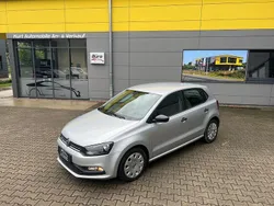 Silber Gebraucht 2016 VW Polo Trendline Limousine | 8.990 € (Fairer Preis)