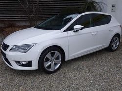 "candy" weiss Gebraucht 2015 Seat Leon FR Kleinwagen | 10.500 € (Fairer Preis)