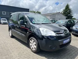 Schwarz Gebraucht 2010 Citroën Berlingo Advance Van / Kleinbus | 4.990 € (Teuer)