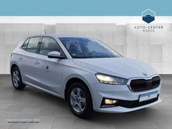 Moonweiß perleffekt Neu 2025 Skoda Fabia Selection Limousine | 20.295 € (Fairer Preis)