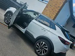Weiß Gebraucht 2018 Opel Grandland X SUV | 18.000 € (Etwas zu teuer)