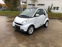 Weiß Gebraucht 2010 Smart ForTwo Coupé Passion Coupé | 4.990 €