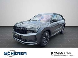 Graphitegrau metallic (metallic) Neu 2025 Skoda Kodiaq SportLine SUV | 48.900 € (Superpreis)