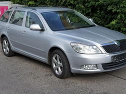 Silber Gebraucht 2013 Skoda Octavia Elegance Kombi | 7.000 € (Guter Preis)