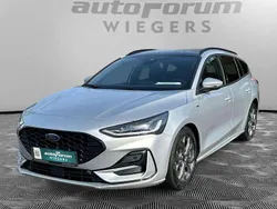 Silber Gebraucht 2024 Ford Focus ST-Line Kombi | 22.481 € (Superpreis)