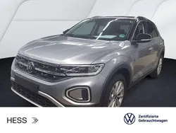 Pyritsilber metallic/schwarz Gebraucht 2024 VW T-Roc Style SUV | 28.449 € (Fairer Preis)