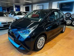 Black mica Gebraucht 2019 Toyota Aygo X-play Kleinwagen | 8.890 € (Fairer Preis)
