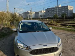Silber Gebraucht 2015 Ford Focus Kombi | 6.999 € (Guter Preis)