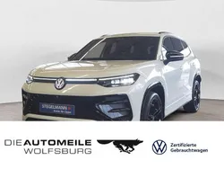 Oryxweiß perlmutteffekt Gebraucht 2025 VW Tayron Style SUV | 57.690 € (Superpreis)