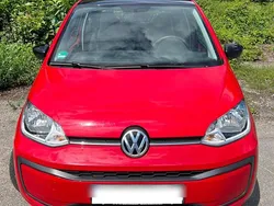 Rot Gebraucht 2017 VW up! Kleinwagen | 5.700 € (Guter Preis)