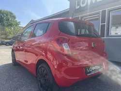 Solar red Gebraucht 2015 Opel Karl Edition Kleinwagen | 3.800 €