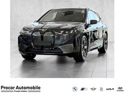Grau Neu 2025 BMW iX SUV | 75.650 € (Superpreis)