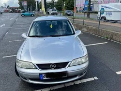 Silber Gebraucht 1999 Opel Vectra Edition Kombi | 1.480 € (Fairer Preis)