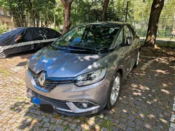Grau Gebraucht 2016 Renault Scénic III Van / Kleinbus | 9.990 € (Teuer)