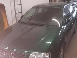 Grün Gebraucht 1999 Audi A3 Limousine | 1.999 € (Guter Preis)