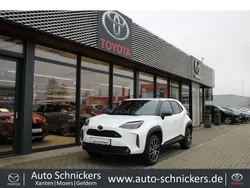 Weiss Gebraucht 2022 Toyota Yaris Cross Advance SUV | 26.990 € (Etwas zu teuer)
