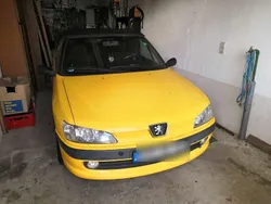 Gelb Gebraucht 2000 Peugeot 306 Cabriolet Cabrio | 1.234 € (Teuer)