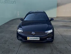 Grau Gebraucht 2022 VW Passat Business Kombi | 22.490 € (Fairer Preis)