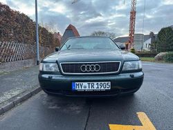 Grün Gebraucht 1999 Audi A8 Limousine | 3.495 € (Superpreis)