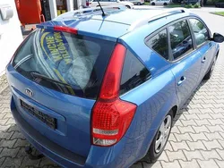 Blau Gebraucht 2009 Kia Ceed Sportswagon Kombi | 1.900 € (Fairer Preis)