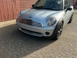 Silber Gebraucht 2007 Mini Clubman Kombi | 4.700 €