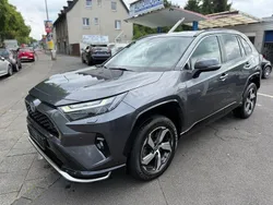 Grau Gebraucht 2022 Toyota RAV4 Hybrid SUV | 28.590 € (Guter Preis)
