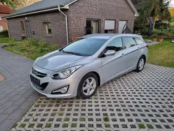 Sleek silver Gebraucht 2012 Hyundai i40 Style Kombi | 7.900 € (Fairer Preis)