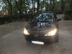 Schwarz Gebraucht 2006 Peugeot 206 Kleinwagen | 1.050 € (Fairer Preis)