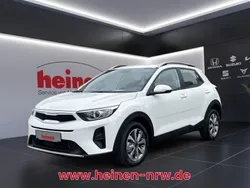 Weiss Gebraucht 2025 Kia Stonic Vision SUV | 23.480 € (Fairer Preis)