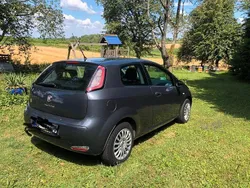 Grau Gebraucht 2012 Fiat Grande Punto Pop Kleinwagen | 2.900 € (Fairer Preis)