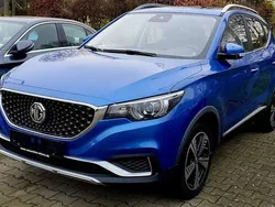 Blau Gebraucht 2022 MG ZS Comfort Limousine | 19.810 €
