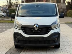 Weiß Gebraucht 2018 Renault Trafic Komfort Van / Kleinbus | 5.500 €