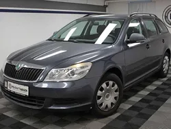 Grau Gebraucht 2012 Skoda Octavia Kombi | 5.999 € (Superpreis)