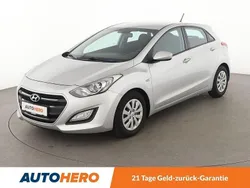 Grau Gebraucht 2017 Hyundai i30 Life Limousine | 9.560 € (Guter Preis)