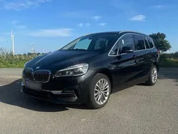 Schwarz Gebraucht 2018 BMW 218 Gran Tourer Luxury Line Van / Kleinbus | 15.900 € (Superpreis)