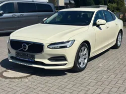 Schwarz Gebraucht 2018 Volvo S90 Momentum Limousine | 11.900 € (Etwas zu teuer)