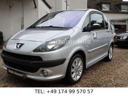 Grau Gebraucht 2007 Peugeot 1007 Premium Kleinwagen | 3.299 € (Fairer Preis)