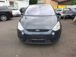 Grau Gebraucht 2009 Ford S-MAX Trend Van / Kleinbus | 4.555 € (Fairer Preis)