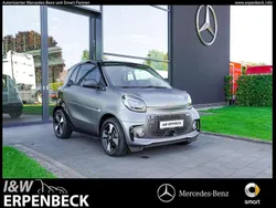 Grau Gebraucht 2023 Smart ForTwo Electric Drive Passion Coupé | 17.650 € (Teuer)