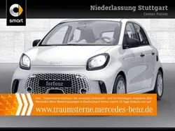 Weiß Gebraucht 2021 Smart ForFour Electric Drive Limousine | 8.490 € (Fairer Preis)