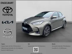 Braun Gebraucht 2021 Toyota Yaris Hybrid Comfort Kleinwagen | 16.990 € (Superpreis)