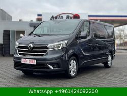 Grau Gebraucht 2022 Renault Trafic Van / Kleinbus | 31.900 € (Guter Preis)