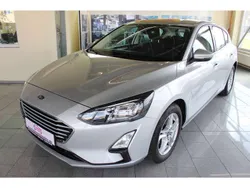 Polarsilber metallic Gebraucht 2021 Ford Focus Cool & Connect Limousine | 14.955 € (Superpreis)