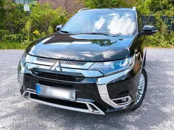 Schwarz Gebraucht 2019 Mitsubishi Outlander P-HEV Plus SUV | 19.100 € (Guter Preis)